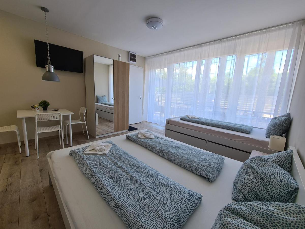 Oet Fenyo Apartmanhaz Siofok Exterior photo