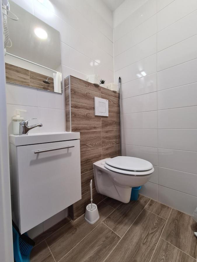 Oet Fenyo Apartmanhaz Siofok Exterior photo