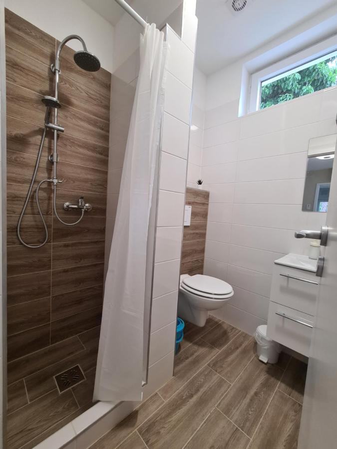 Oet Fenyo Apartmanhaz Siofok Exterior photo