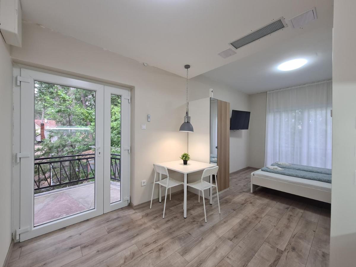 Oet Fenyo Apartmanhaz Siofok Exterior photo