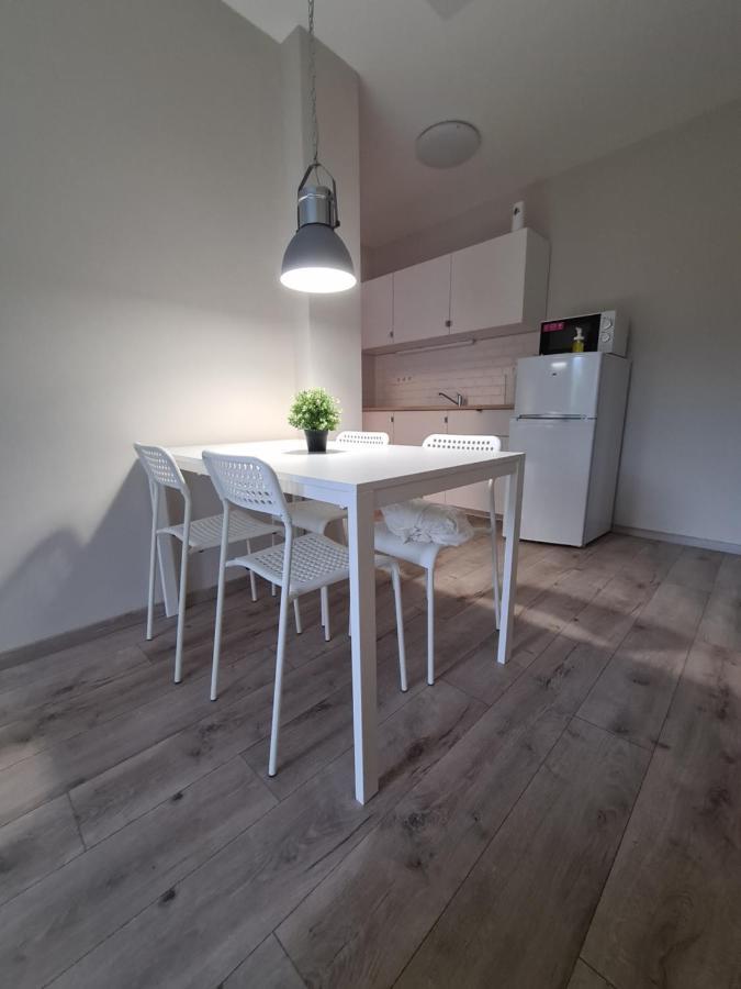 Oet Fenyo Apartmanhaz Siofok Exterior photo